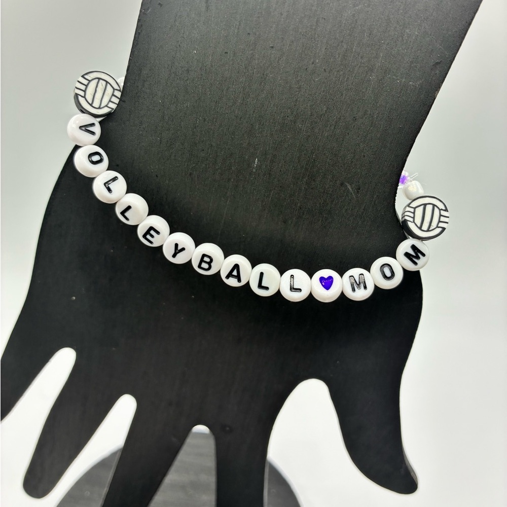 Volleyball Mom Beaded Stretch Bracelet